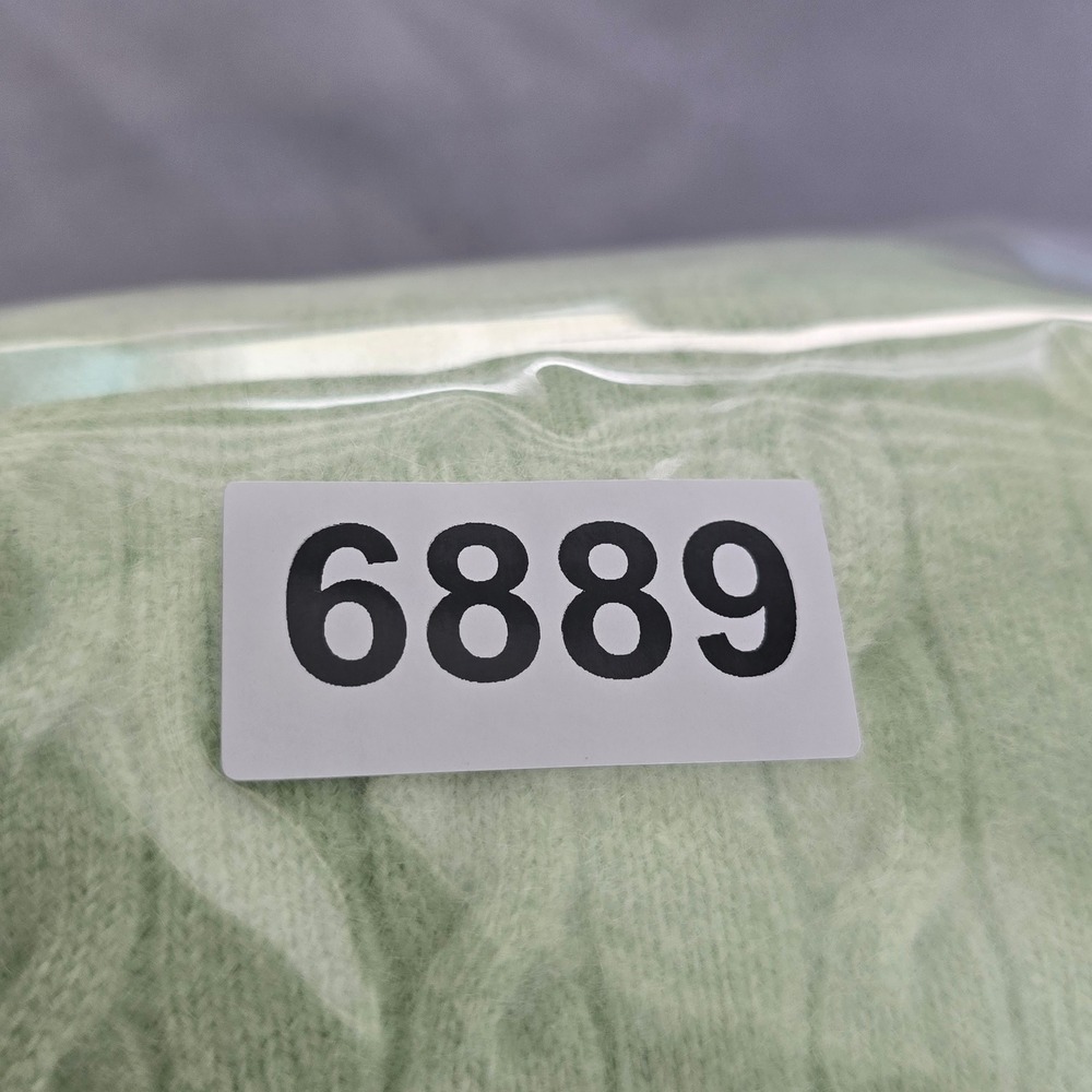 Kirkland Signature Womens Sweater XL Lime‎ Green 100% Cashmere Cable Knit V-Neck - Picture 8 of 8